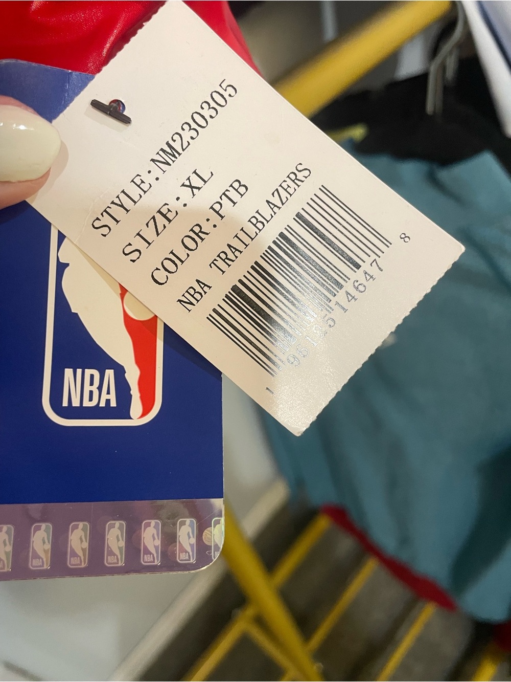 NWT! NBA Portland Trail Blazers Red Puffer Jacket size XL - Picture 6 of 11